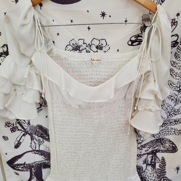 ✴️ NWOT NEW FOR LOVE & LEMONS
BORA BORA RUFFLE MINI DRESS WHITE SIZE SMALL - Picture 4 of 9